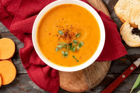 Soupe patate douce carotte: La recette réconfortante inratable