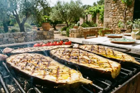 Aubergine grillée : la salade parfaite, fondante et sans amertume