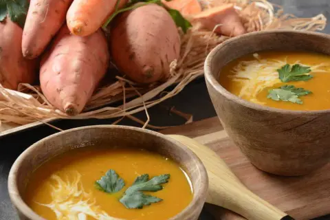 Patate douce en soupe : recettes, astuces et bienfaits pour votre velouté