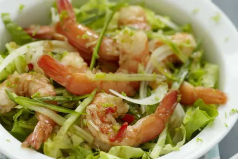 La salade de crevettes facile et rapide : le secret d'un chef !