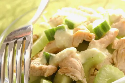 Salade de poulet froid : les recettes Marmiton pour régaler