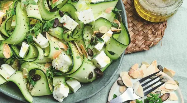 Salade de courgettes : les secrets frais et gourmands pour l'été