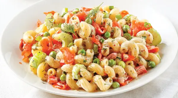 Salade de pâtes au saumon fumé : nos secrets pour une recette parfaite