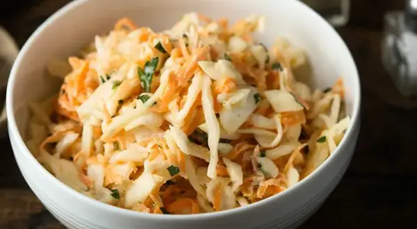 Salade de chou blanc: Ma recette inratable pour un croquant fou
