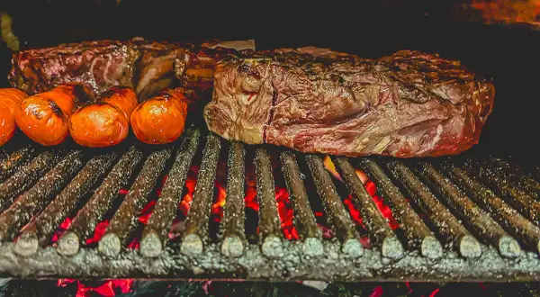 Maîtriser la viande grillée : les secrets d'une cuisson parfaite
