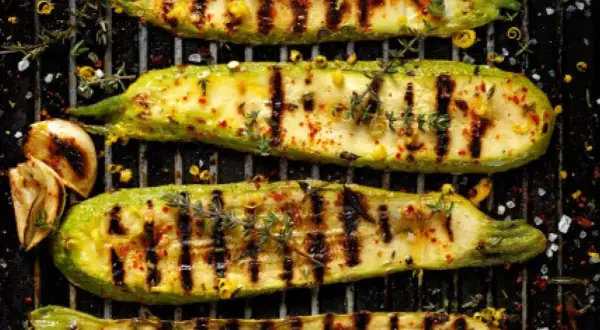 Comment griller des courgettes ? Mes secrets pour un délice d'été