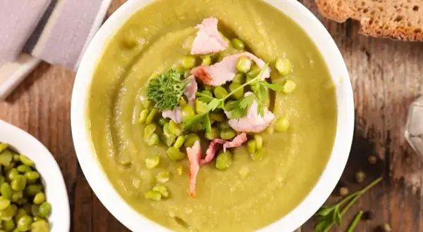 Soupe de pois cassés : recette parfaite et velouté réconfortant