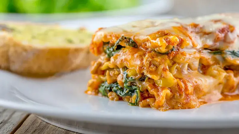 Lasagnes méditerranéennes : le secret d'un déjeuner ensoleillé