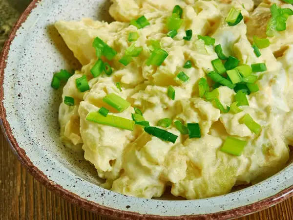 Salade de pommes de terre alsacienne : l'authentique recette sans mayo