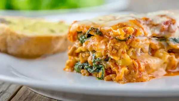 Lasagnes méditerranéennes : le secret d'un déjeuner ensoleillé